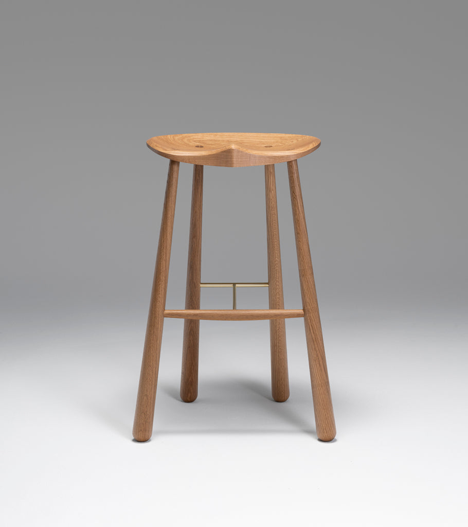 Taper Bar Stool (White oak)