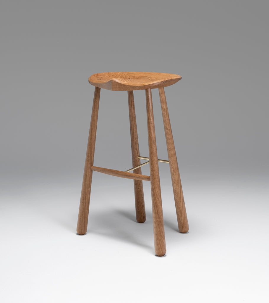 Taper Bar Stool (White oak)
