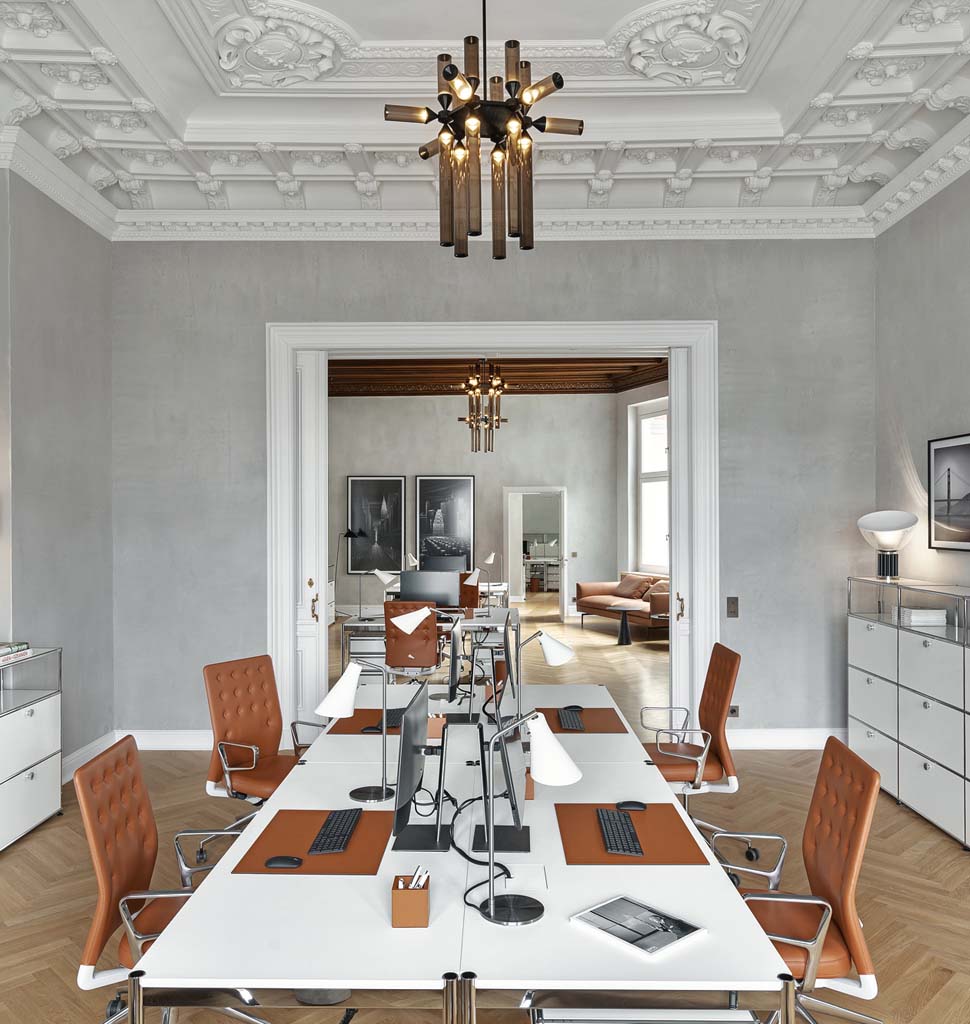 18-02 (Black/Smoke) — Berlin, Germany. Interior by Maria Murawsky. Image by Tom Kurek